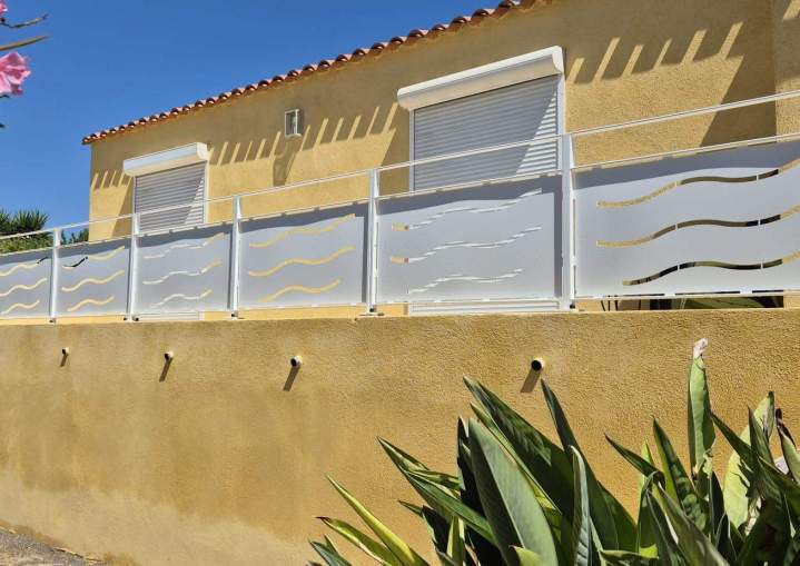 Clôtures métalliques personnalisées Martigues